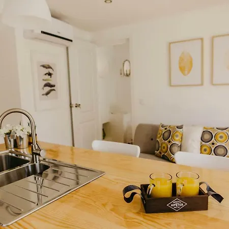 게스트하우스 Casa Roaz 3*